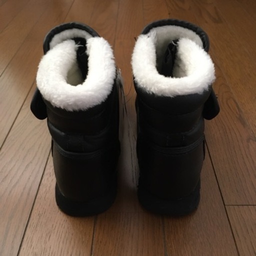 スノーブーツ　ブラック