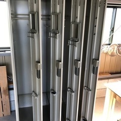 [値引き］ロッカー　4連の画像