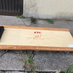 自動車整備用キャスター