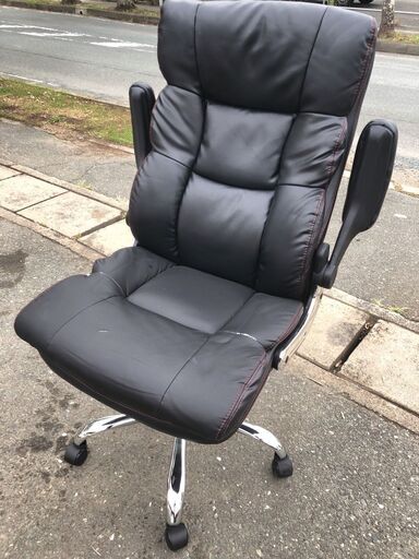［引取限定 1000円］オフィスチェア ブラック 肘掛け稼働