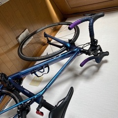 女性専用設計ロードバイクの画像