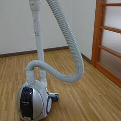 電気掃除機【パナソニック製】MCｰPK12G