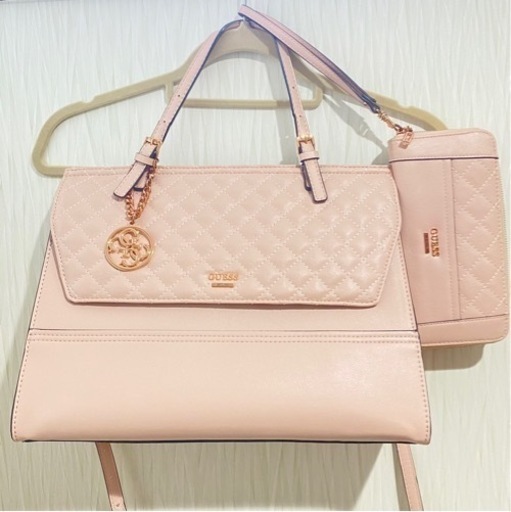 極美品　GUESS ゲストート バッグ　長財布セット