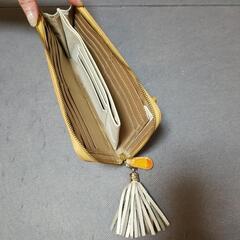 （決まりました）オシャレ！ CLAIRE 長財布 中古の画像