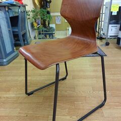 ①パグホルツ PAGHOLZ プライウッド スタッキングチェア パグウッド