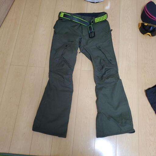 スノーボードパンツ