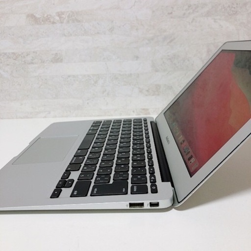 【薄型軽量】Cote i7最新MacBook Air高速SSD256GB搭載 メモリ8GB Corei7 iPhone 連携 仕事•学