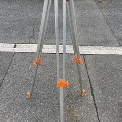 測定器用 アルミ三脚　ネジ径32mmの画像