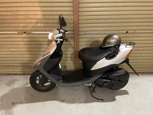 お自宅まで配送可能　整備済みですぐ乗れます　SUZUKI レッツ2 エンジン絶好調　バッテリー新品　タイヤバリ山　綺麗