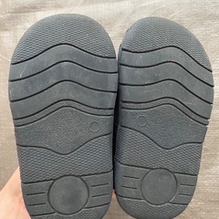 子供用サンダルの画像