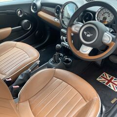 SHOWROOM MEGUROからミニ50周年特別仕様車の出品ですの画像