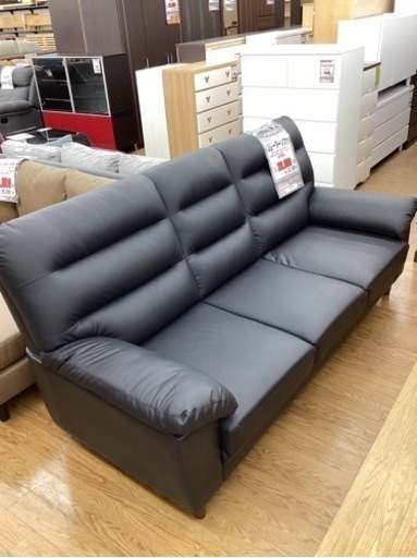 KJ-35【新入荷　リサイクル品】ヤマダホールディングス　3シーターソファ　黒