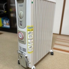 美品　デロンギ　オイルヒーター