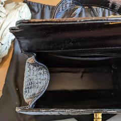 革　バックの画像