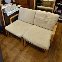 【美品】【未使用】無印良品 ソファチェア・オーク材 無印良品 MUJI オーク材 リビングでもダイニングでもつかえる