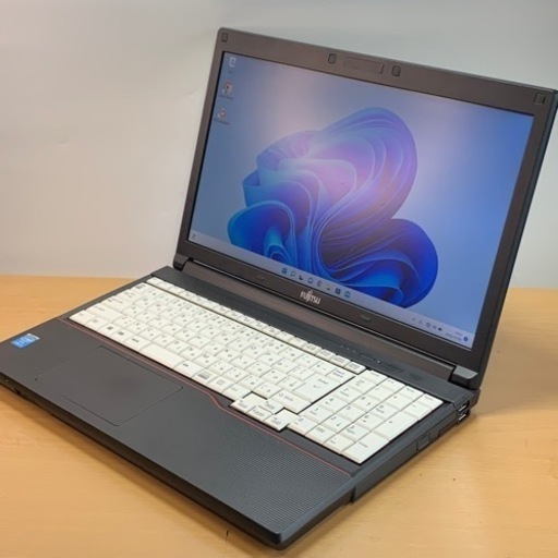 【お取引終了】富士通 大人気ビジネスモデル Core i3 メモリ4G SSD120G マイクロソフト最新版Office2021インス
