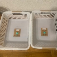 カゴ3つの画像