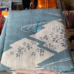 🍀座布団 1枚100円☆