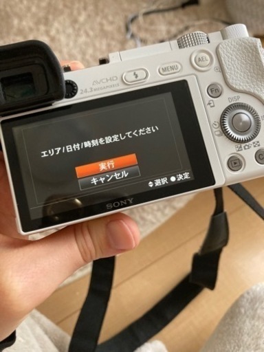 値下げ！【美品】SONY α6000  ミラーレスカメラ　ホワイト　オリジナルケース付き