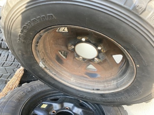 3万から2万5000円に値下げ　４つホイールタイヤセットYokohama geolandar 195 R16C 104/102Q 6P