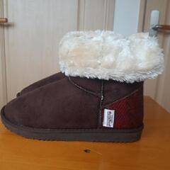 「値下げ」未使用　女性用Sサイズ　ムートンブーツ　の画像