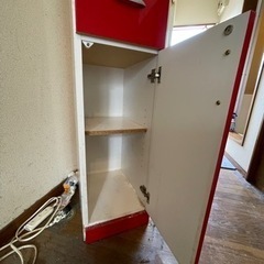 食器棚・無料でお譲り致します。の画像
