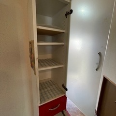 食器棚・無料でお譲り致します。の画像
