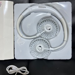 首かけ扇風機　光るのでフェスやライブに最適　置いても使える　ネックファンの画像