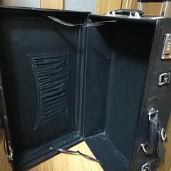 キャリーケースの画像