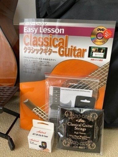 ほぼ新品美品、クラシックギター