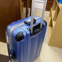 リサイクルショップどりーむ荒田店No.3752　キャリーバッグ♪　カギ付き　ベルト付き！の画像
