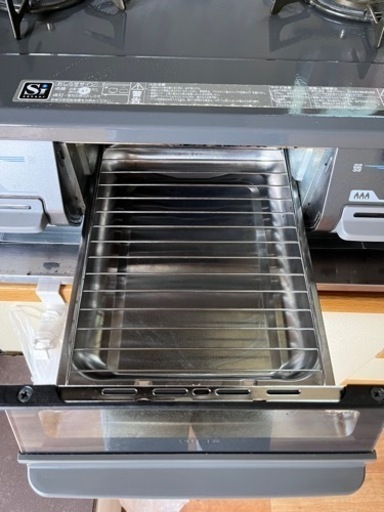 (受け渡し確定)【価格交渉可能】ガスコンロ　Rinnai (取扱説明書付き)