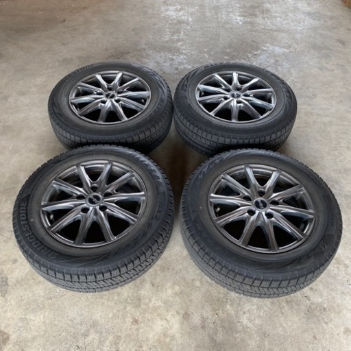 スタットレスタイヤ　ブリヂストン　ホイル付き