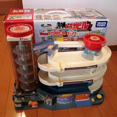 トミカビルとぐるぐるバケツの画像