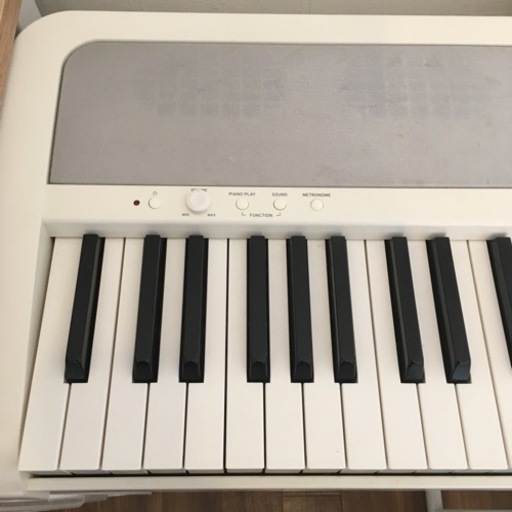 【お取引き中です】korg コルグ B1 電子ピアノ 88鍵盤 ホワイト ヤマハ ローランド