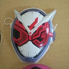 【決まりました】仮面ライダーとリュウソウジャーなどのお面 4個セットの画像
