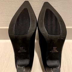 【美品】closshi パンプス25.5cmの画像
