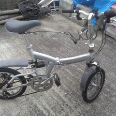 折りたたみ自転車　16インチの画像