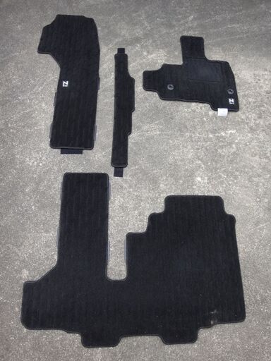 【中古品】HONDA N-BOX CUSTOM JF3 マット4点セット（HONDA純正）