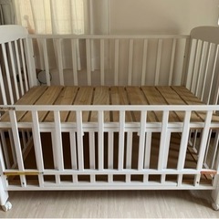 ベビーベッド　ホワイト　使用品の画像