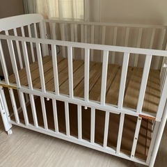 ベビーベッド　ホワイト　使用品