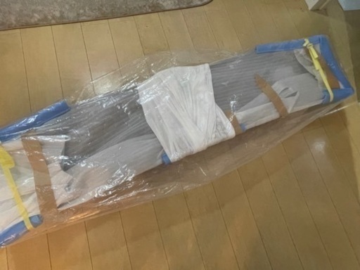 【新車外し】200系ハイエースワイド純正ボンネット 人気モデル 使い勝手良い 親切対応 発送通知あり こちらは新車の200型6型ハイエースワイド