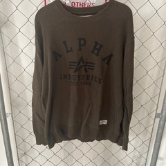 アルファインダストリーズ　トレーナー