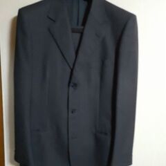 スーツ👔２着。格安。断捨離中。値下げしました！の画像