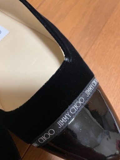 【定価90,000円】Jimmy Choo パンプス　23.5