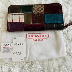 COACH　ジップ長財布