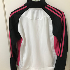 アディダス　ジャージの画像