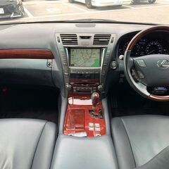 自社ローン　保証人不要　最大84回　頭金不要 レクサス LS460 バージョンS Iパッケージ　黒革エアーシート　サンルーフ （ブラック）の画像