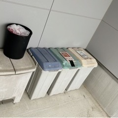 ゴミ箱セット: ゴミ箱大、ゴミ箱中×3、ゴミ箱小、名古屋市ゴミ袋
