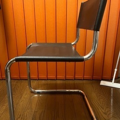 【革張りチェア、お安くお譲りします】の画像